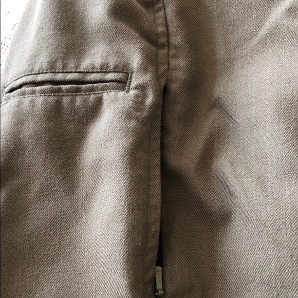 Aaron Chang Shorts - Picture 7 of 8